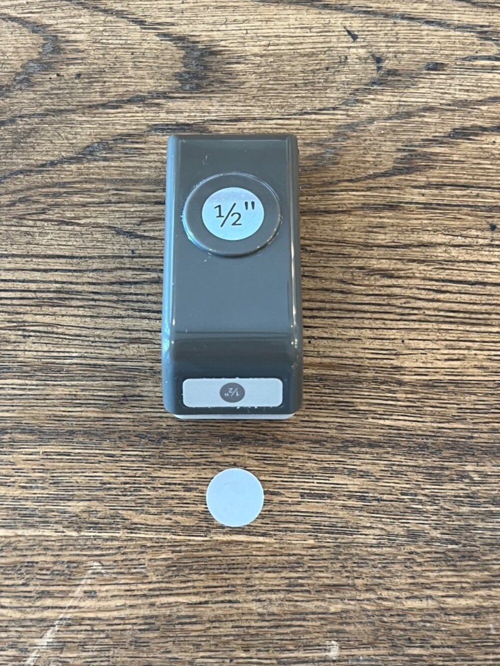 Stampin' Up! 1/2" Circle Small Paper Punch Crafting Scrapbooking Cardmaking Tool